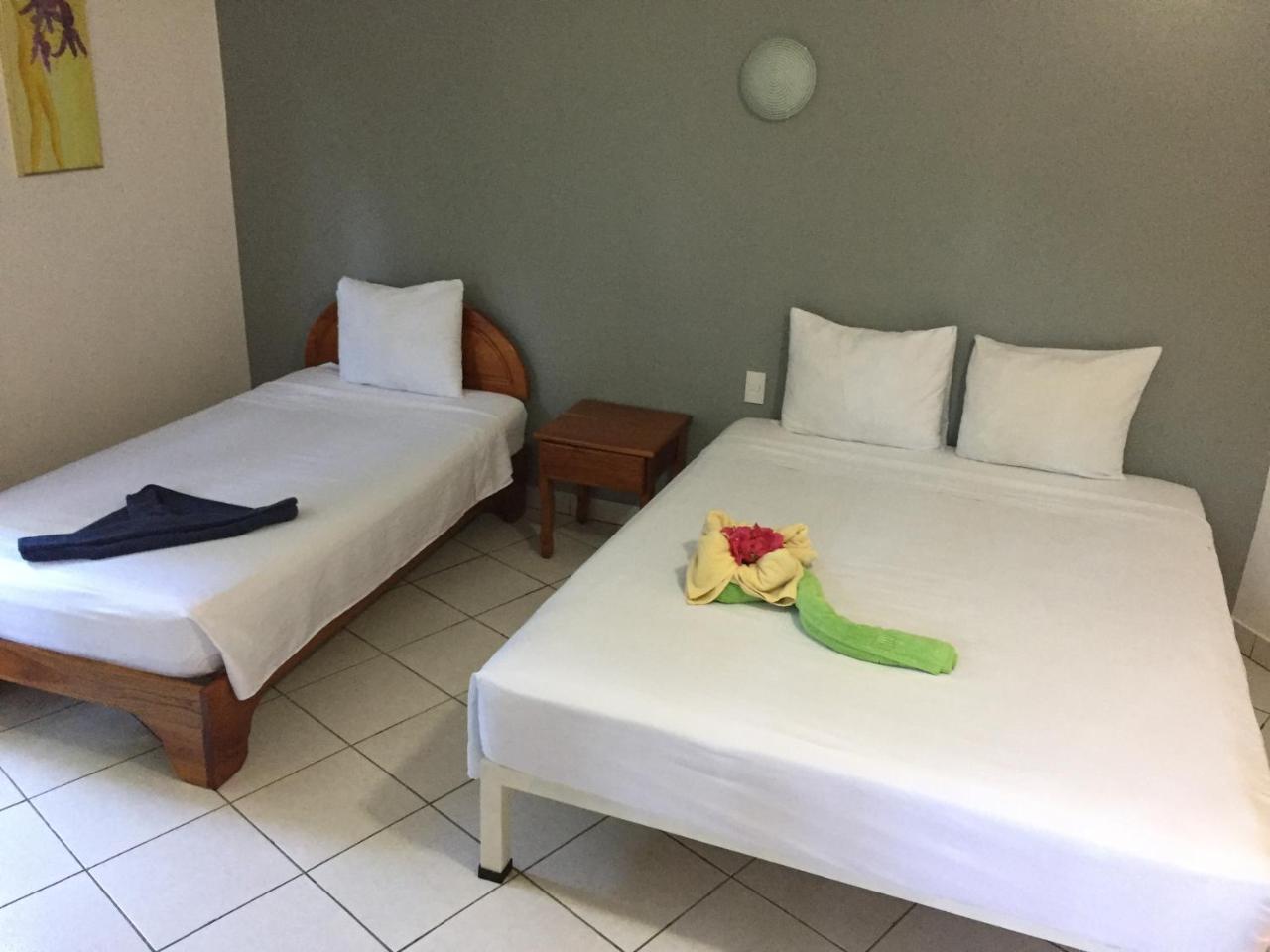 Bed and Breakfast La Perlita Jacó Zewnętrze zdjęcie