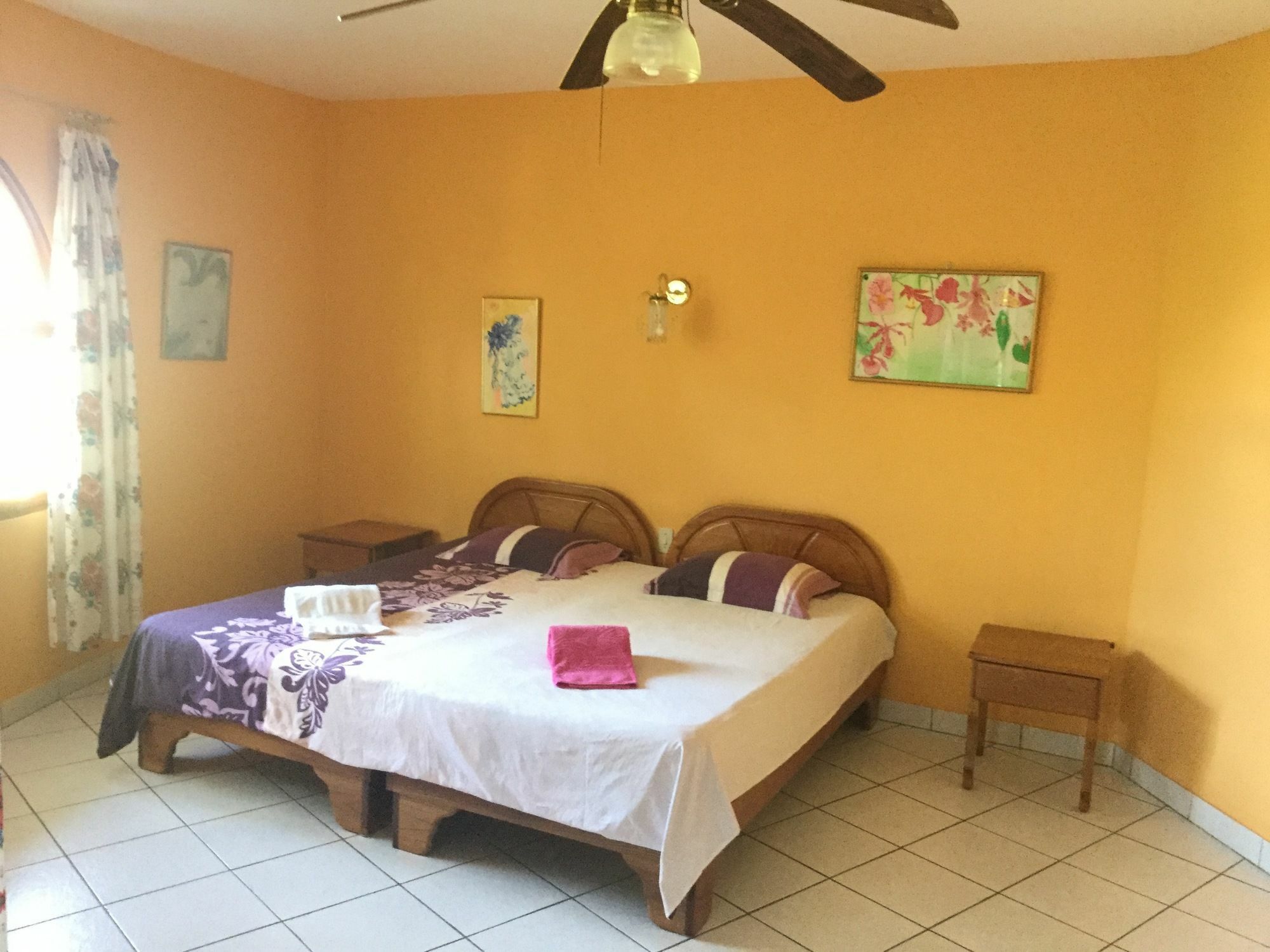 Bed and Breakfast La Perlita Jacó Zewnętrze zdjęcie