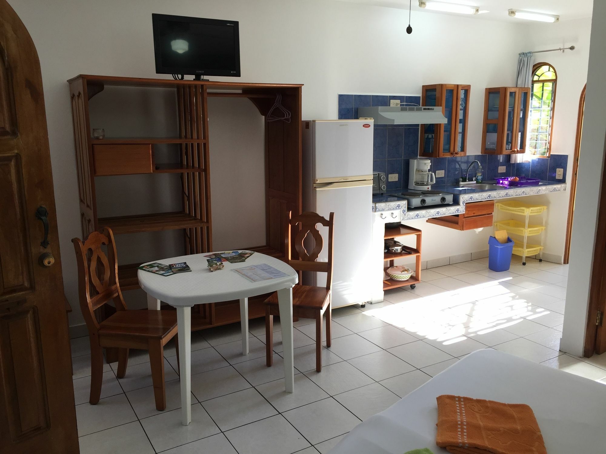 Bed and Breakfast La Perlita Jacó Zewnętrze zdjęcie