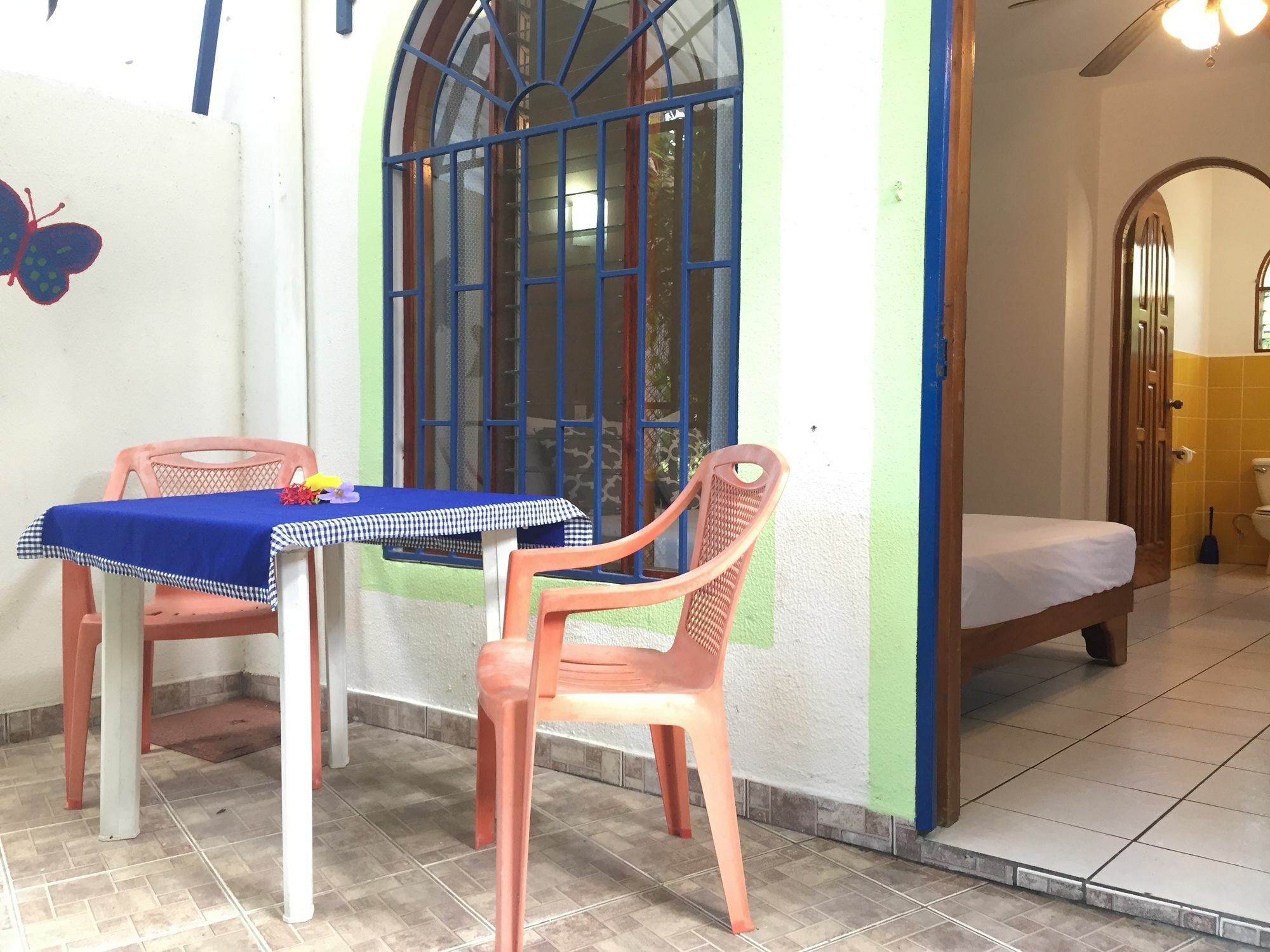 Bed and Breakfast La Perlita Jacó Zewnętrze zdjęcie